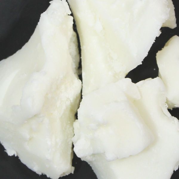 Murumuru butter applications.